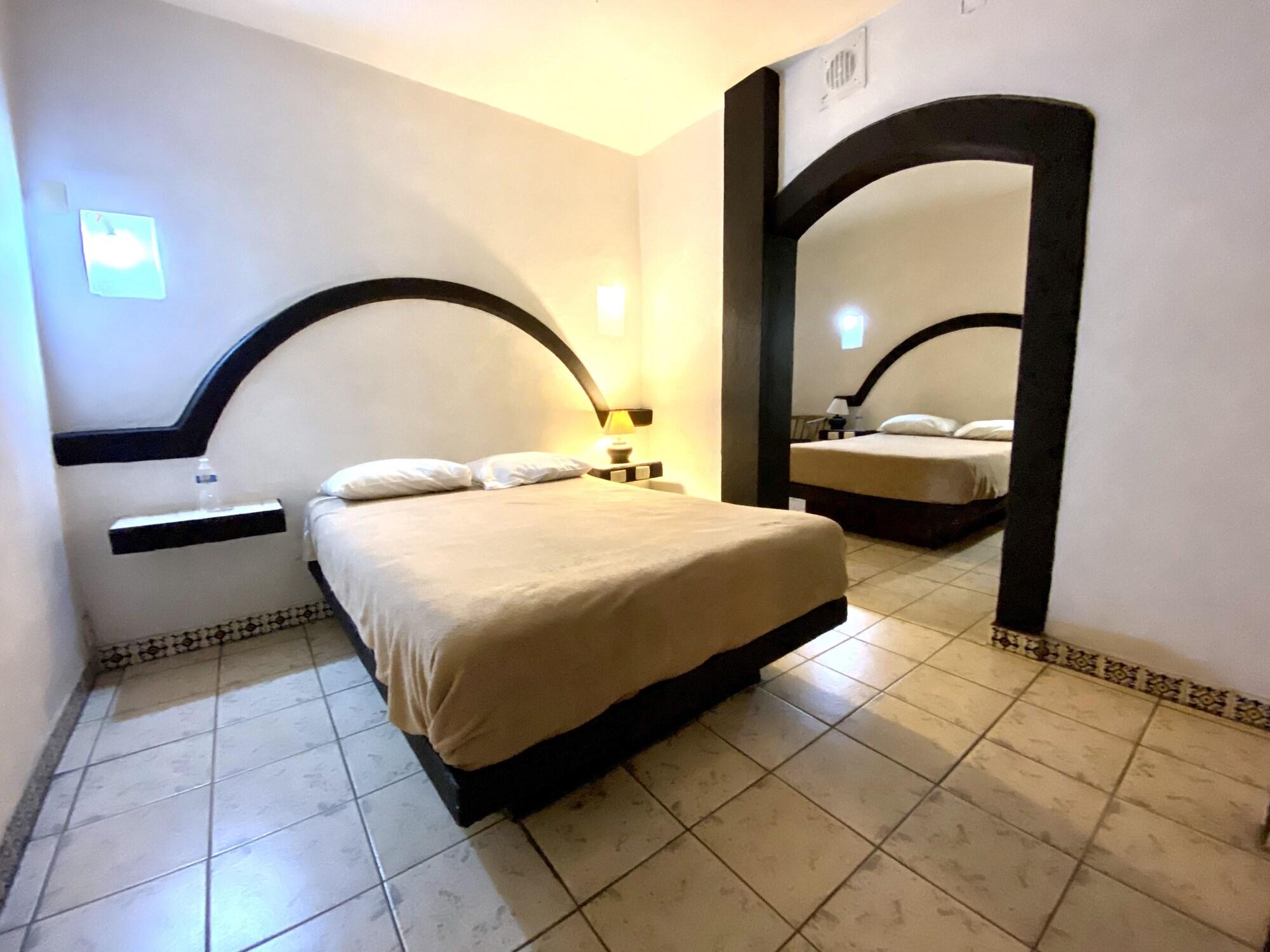 Hotel Plaza موروليا المظهر الخارجي الصورة