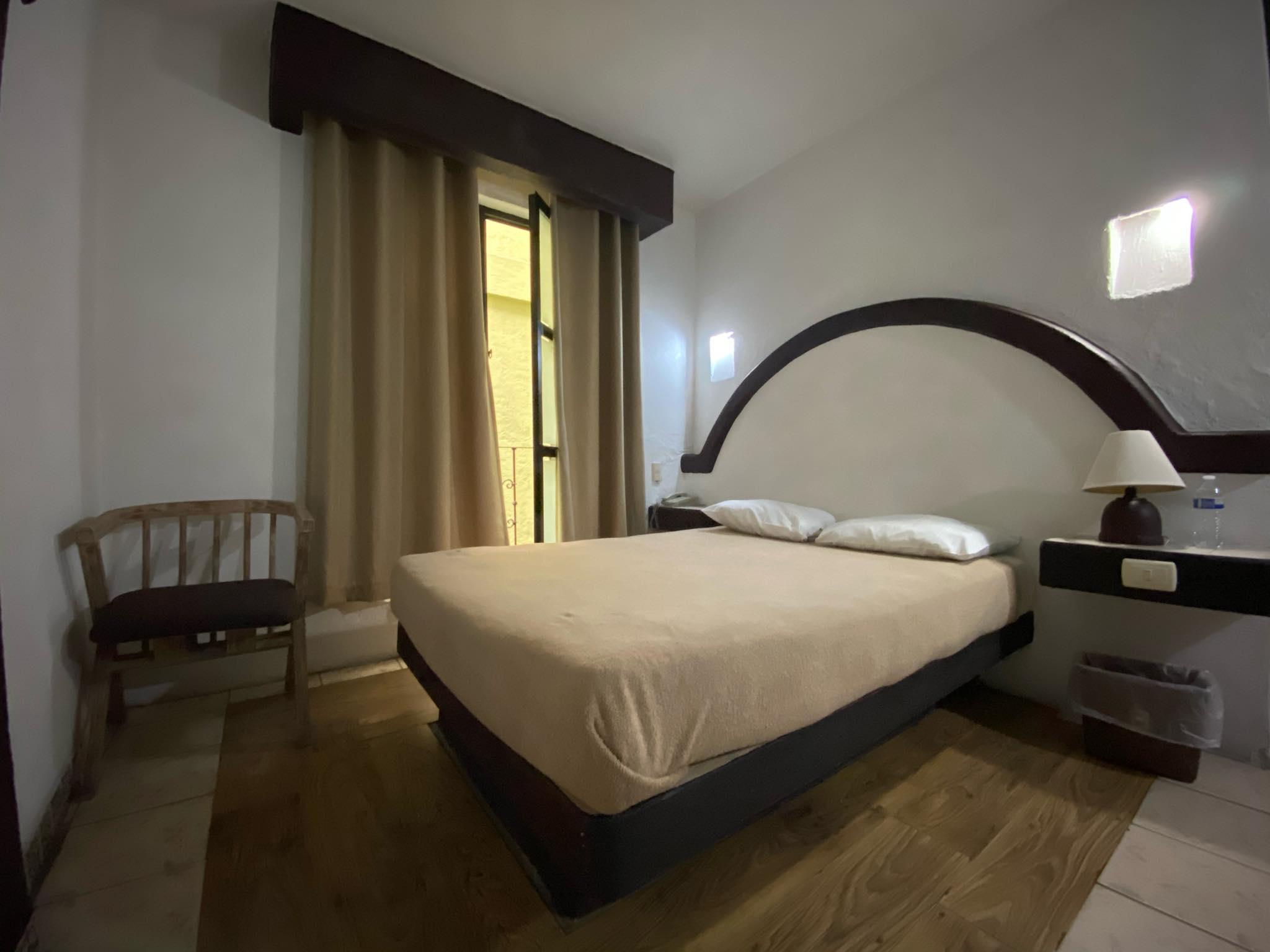 Hotel Plaza موروليا المظهر الخارجي الصورة